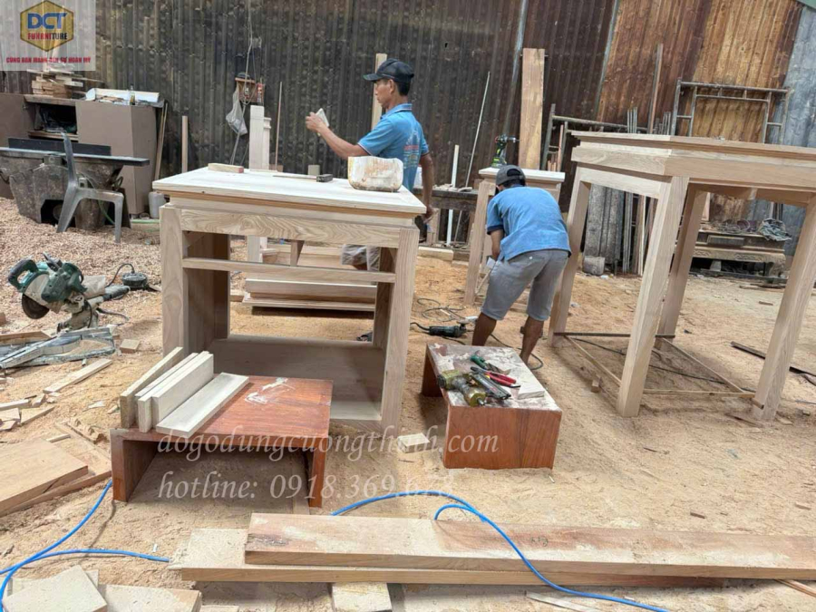 Cặp bàn thờ Phật - Gia Tiên gỗ tần bì